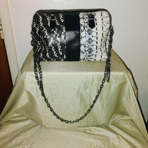 Stylish Black and White Snake Print Women's Bag Coach Bag - Picture 1 of 9